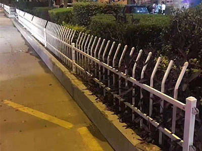 上海折彎花壇護欄圖片3